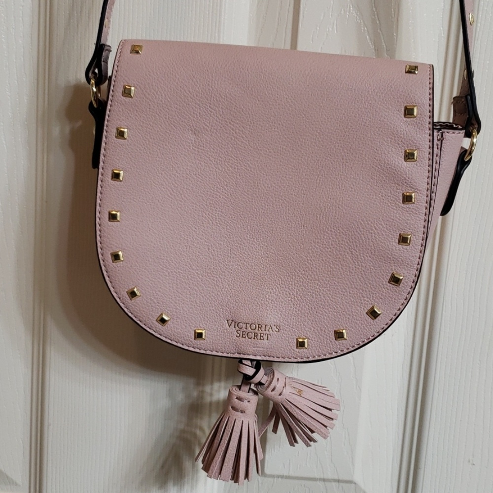 FREE!! Victoria Secret crossbody- read description